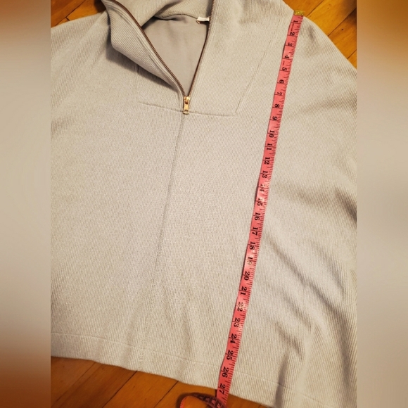 See by Chloe Light Grey Ribbed 1/4 Zip-Up SweatervPoncho. Oversized. M/L. - Picture 13 of 13